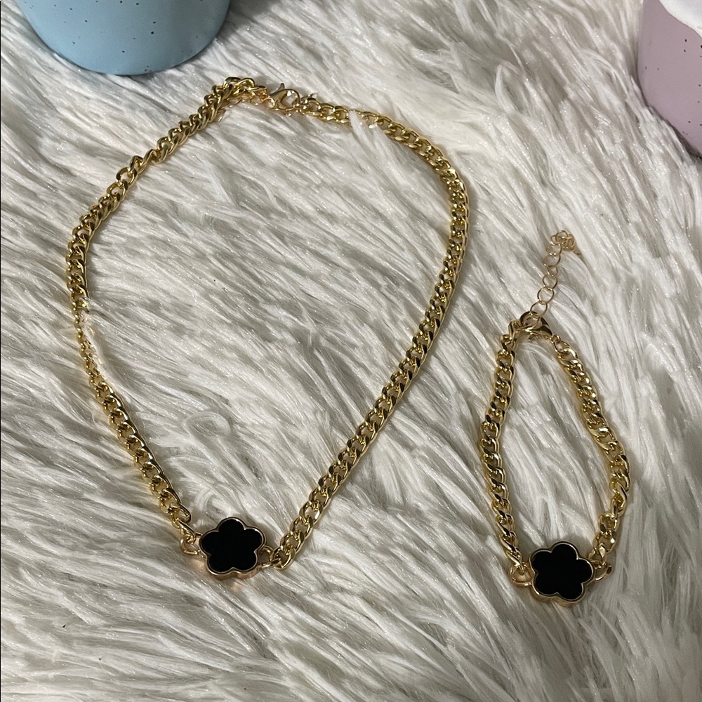 Fashion Jewelry Gold Necklace and Bracelet Set with Black Charm - Picture 1 of 3